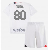 Dětský fotbalový dres AC Milan Yunus Musah #80 2023-24 Venkovní Krátký Rukáv (+ trenýrky)